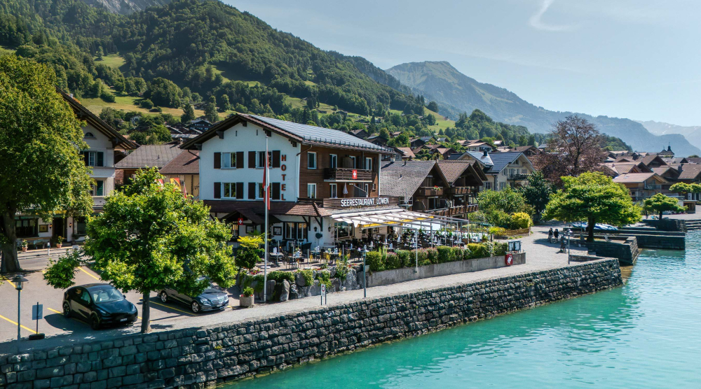 Aussenansicht loewen hotel brienzerburli brienz 08