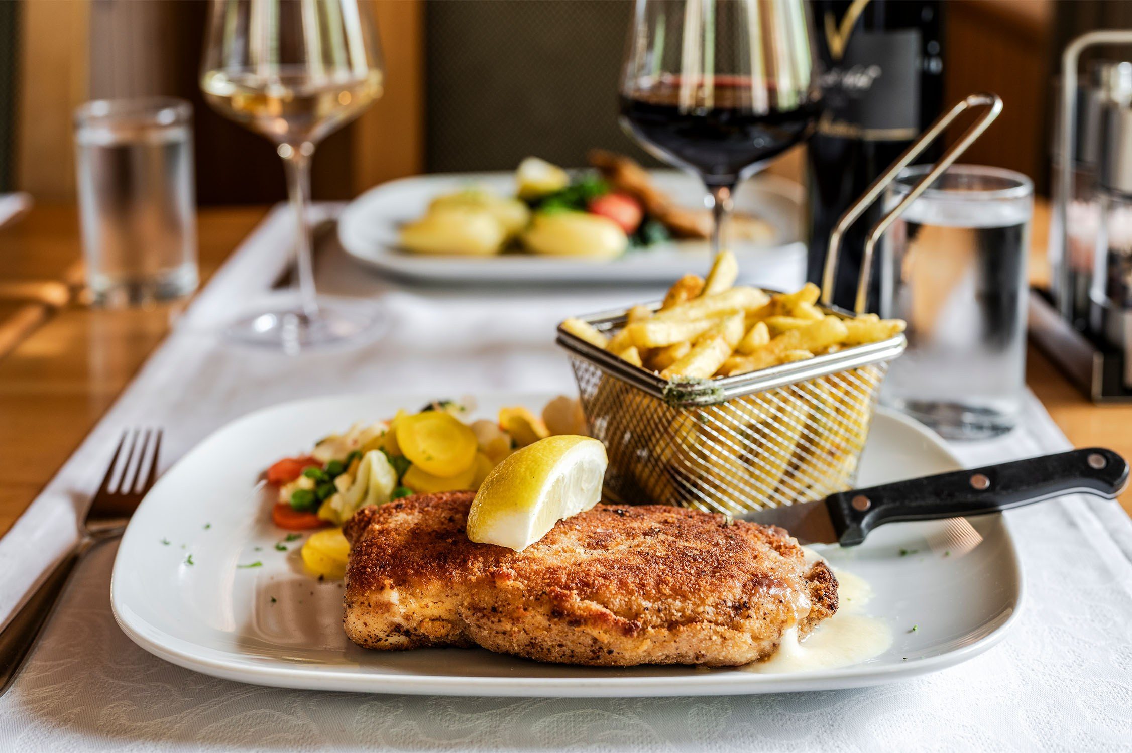 Food loewen restaurant hotel brienzerburli brienz 81