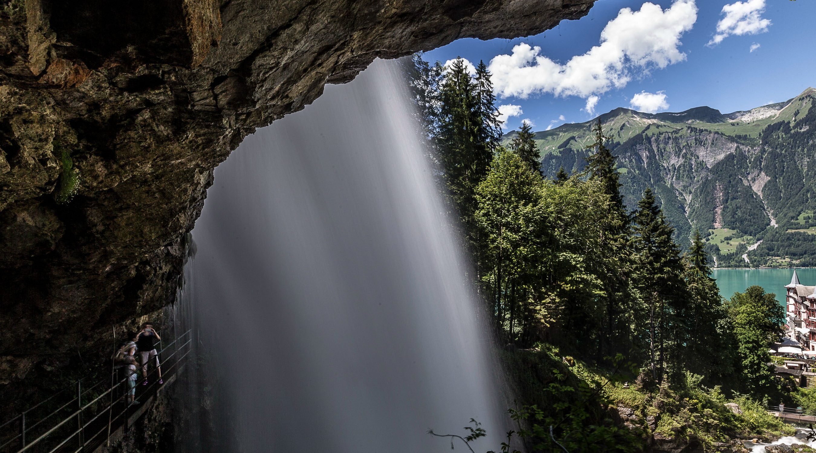Aktivitaet giessbach iseltwald hotel brienzerburli brienz 01