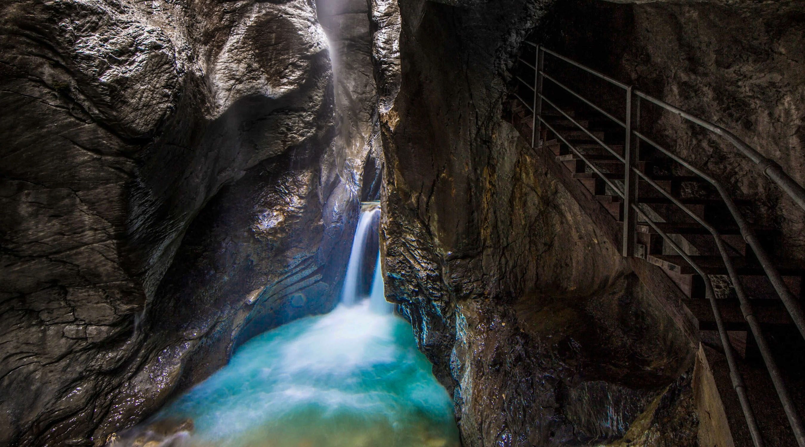 Aktivitaet gletscherschlucht rosenlaui hotel brienzerburli brienz 01